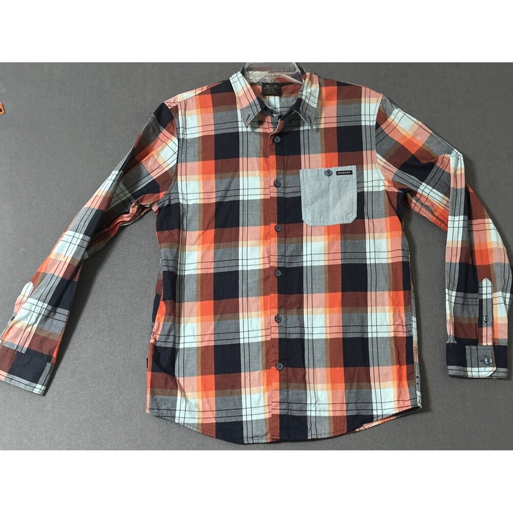Oakley Button Down Plaided Shirt Men’s Sz M
